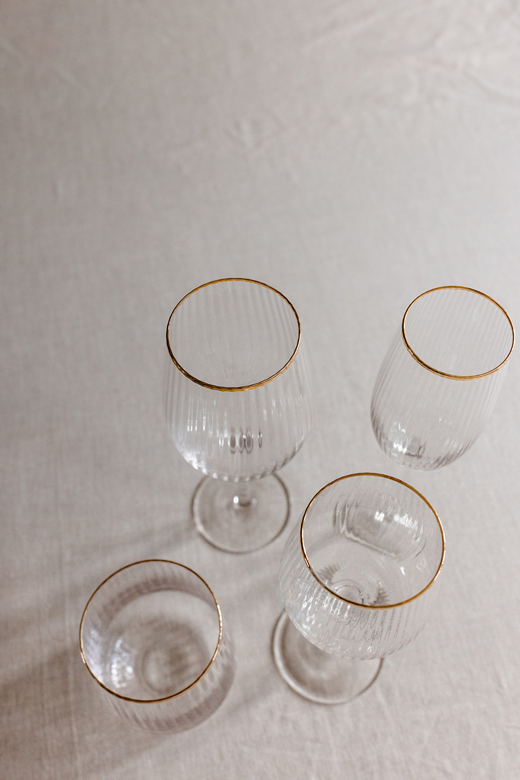 GOLD RIM CHAMPAGNE GLASS