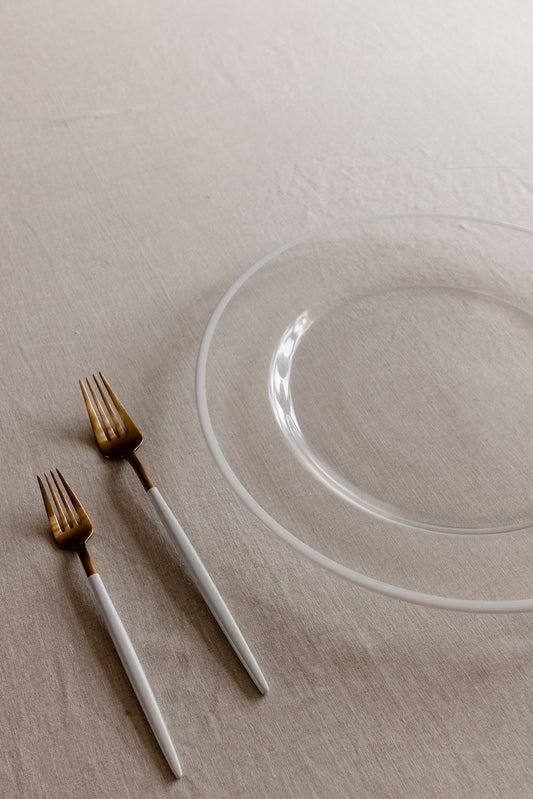 WHITE EDGE CHARGER PLATE