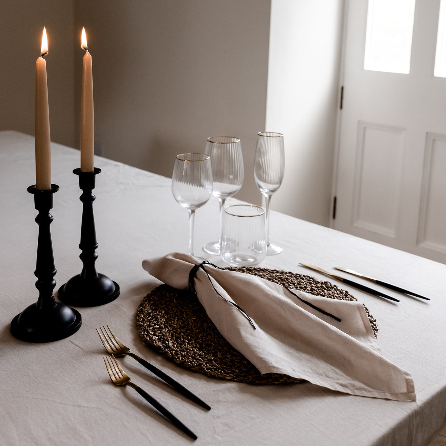 GOLD RIM CHAMPAGNE GLASS